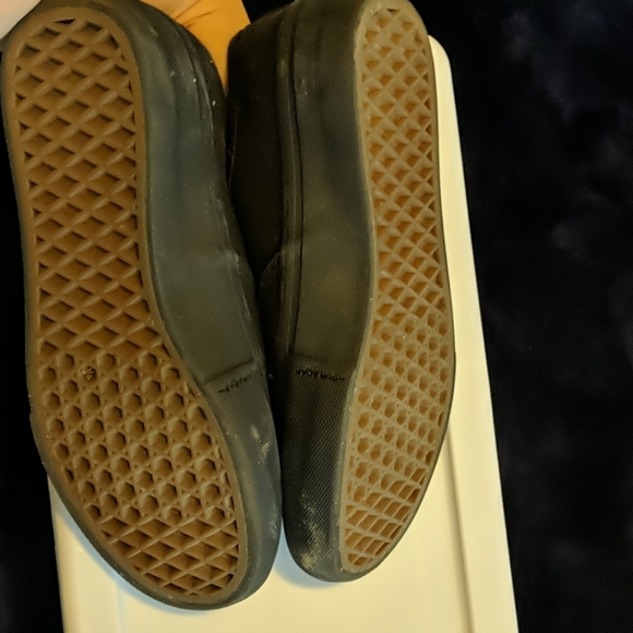 Vans - Picture 3 of 4